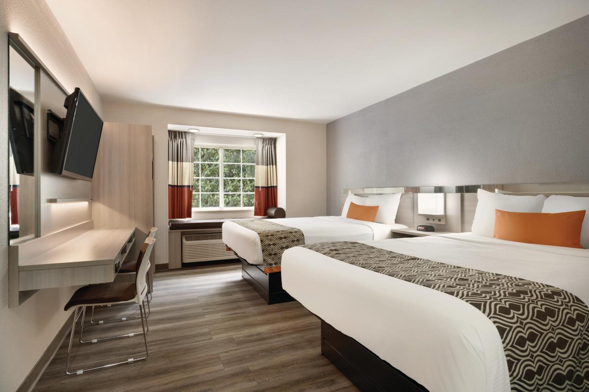 Queen Room Two Queen Beds Non-Smoking