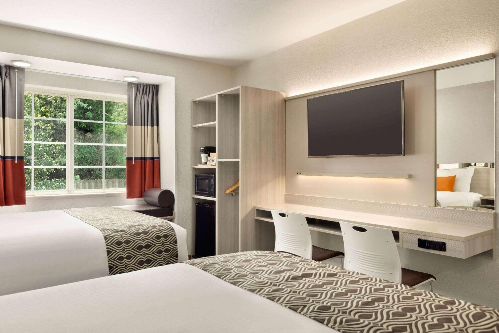 Queen Room Two Queen Beds Mobility Access or Non-Smoking