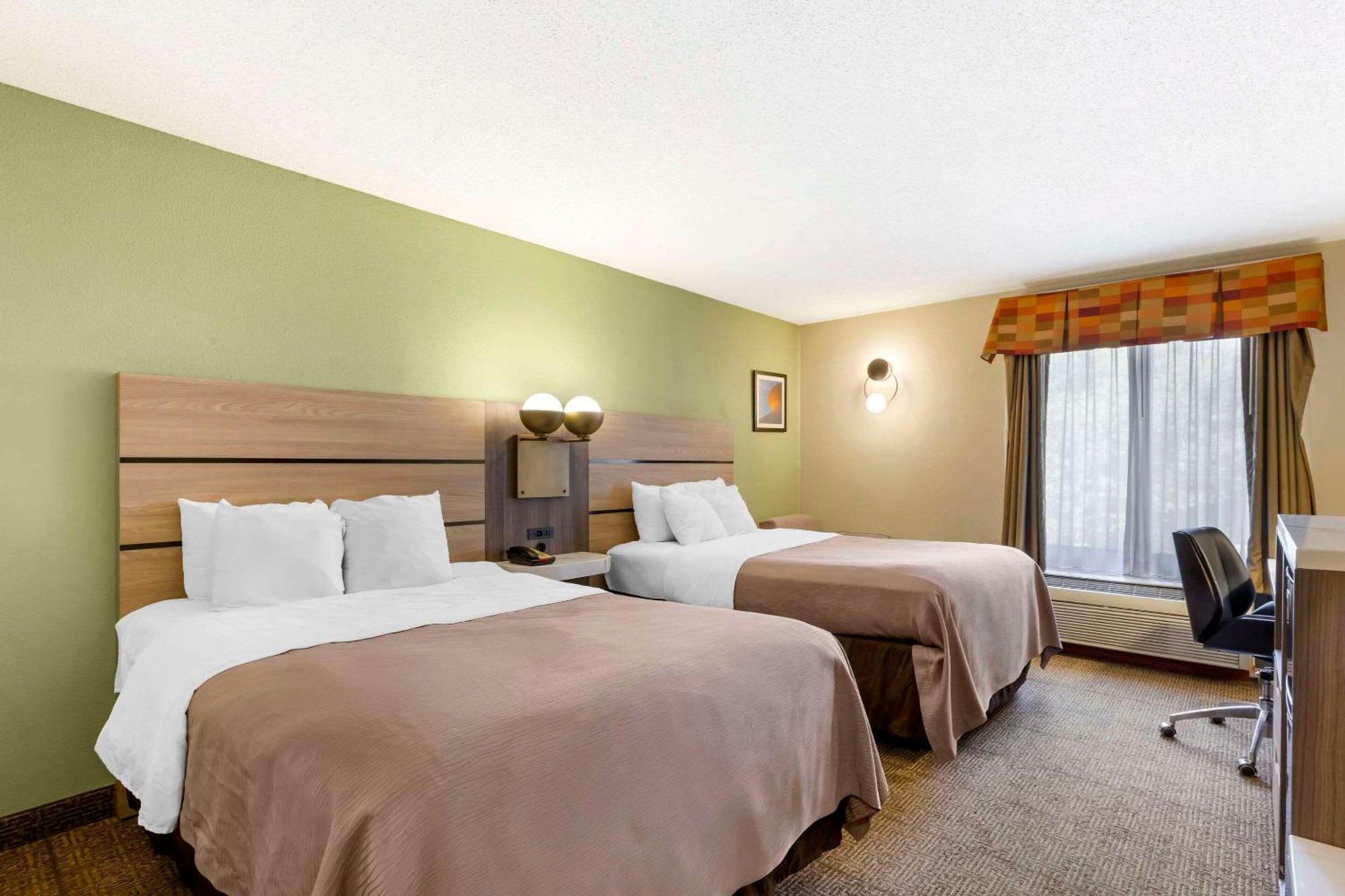 Double Room Two Double Beds Non-Smoking
