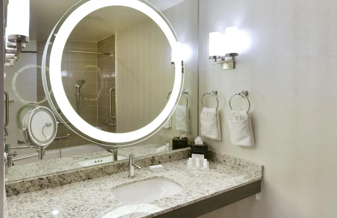 Hilton Garden Inn Raleigh/Crabtree Valley-1