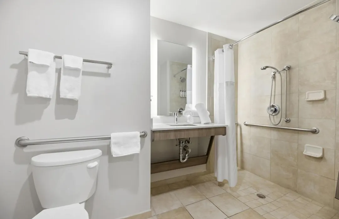 Holiday Inn Express & Suites Raleigh West - Lenovo Center By Ihg-1