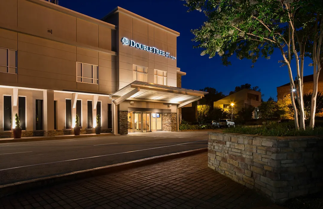 Doubletree By Hilton Hotel Raleigh - Brownstone - University-1
