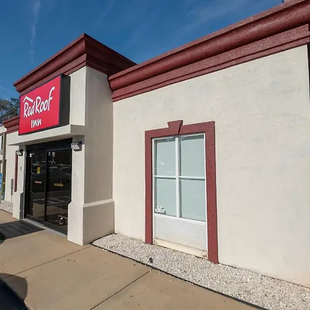 Red Roof Inn Raleigh North-Crabtree Mall-Lenovo Center-3