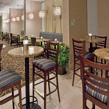Doubletree By Hilton Raleigh Midtown, Nc-3