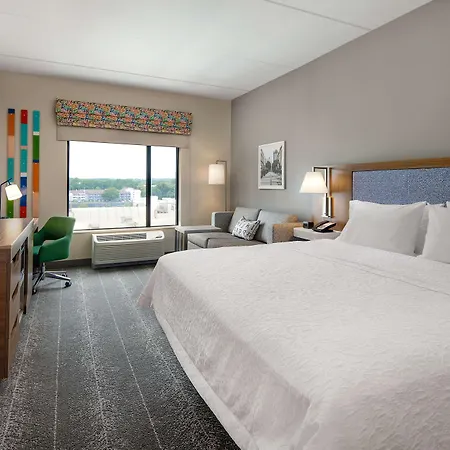 Hampton Inn & Suites Raleigh Midtown, Nc-3