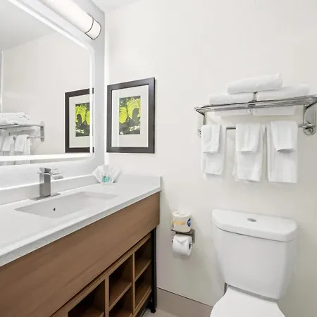 Mainstay Suites Raleigh North-3