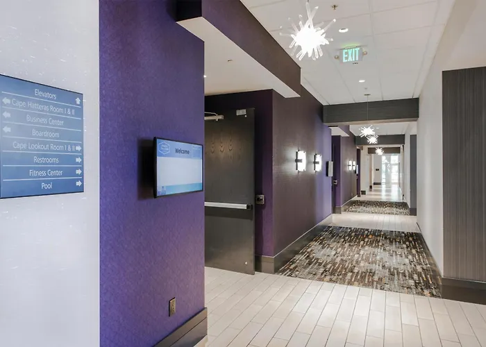 Hampton Inn & Suites Raleigh-Durham Airport-Brier Creek Lynn Crossroads