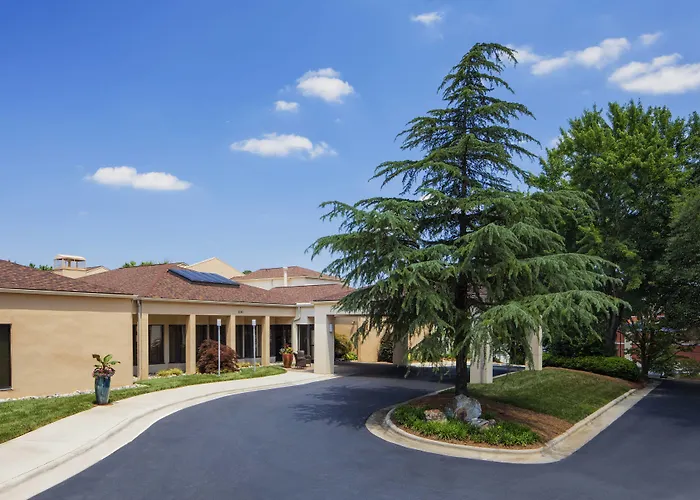 Courtyard By Marriott Raleigh Midtown Hotel